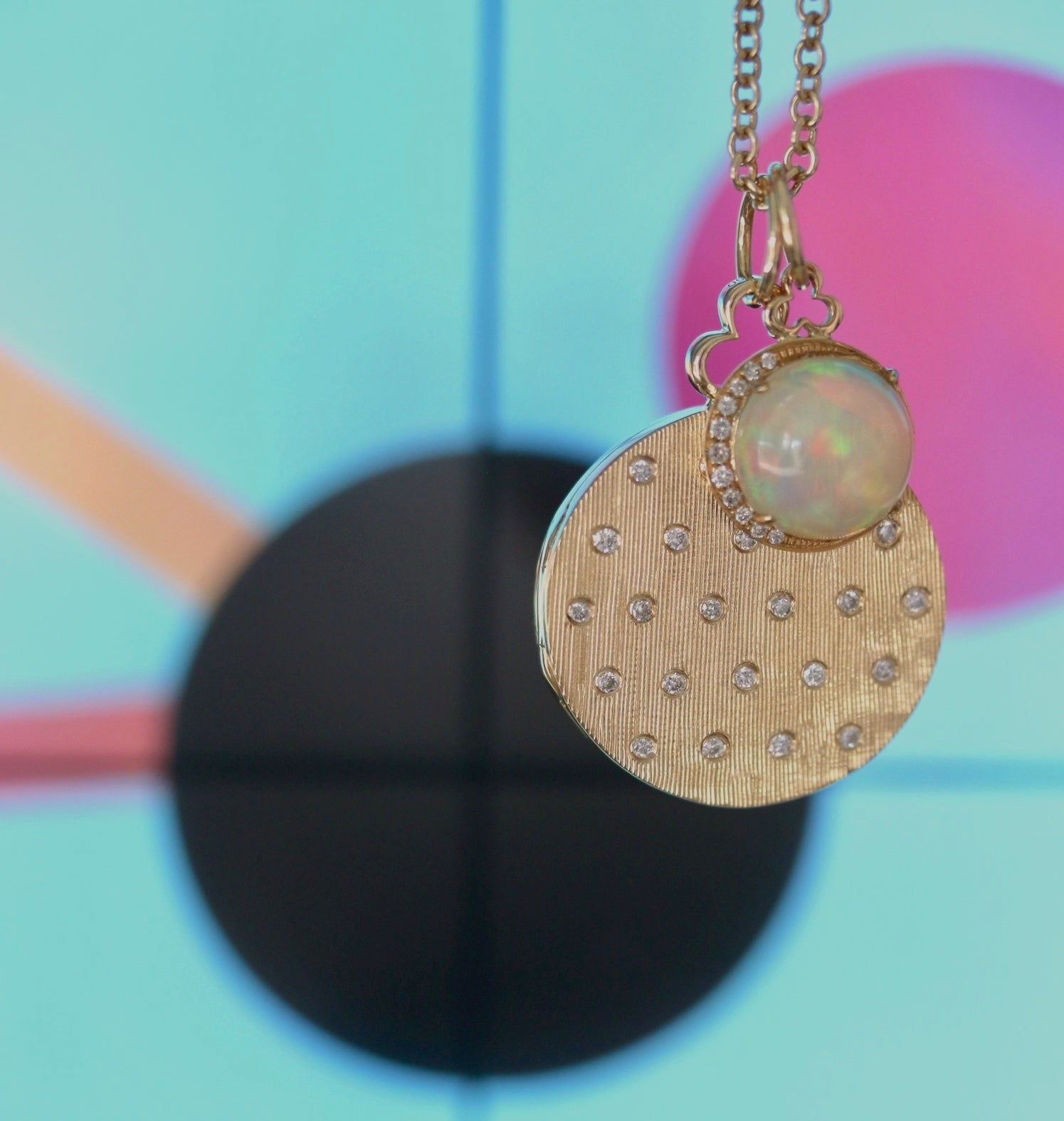 5 Famous Locket Necklaces in Pop Culture