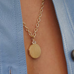 18k gold round classic locket