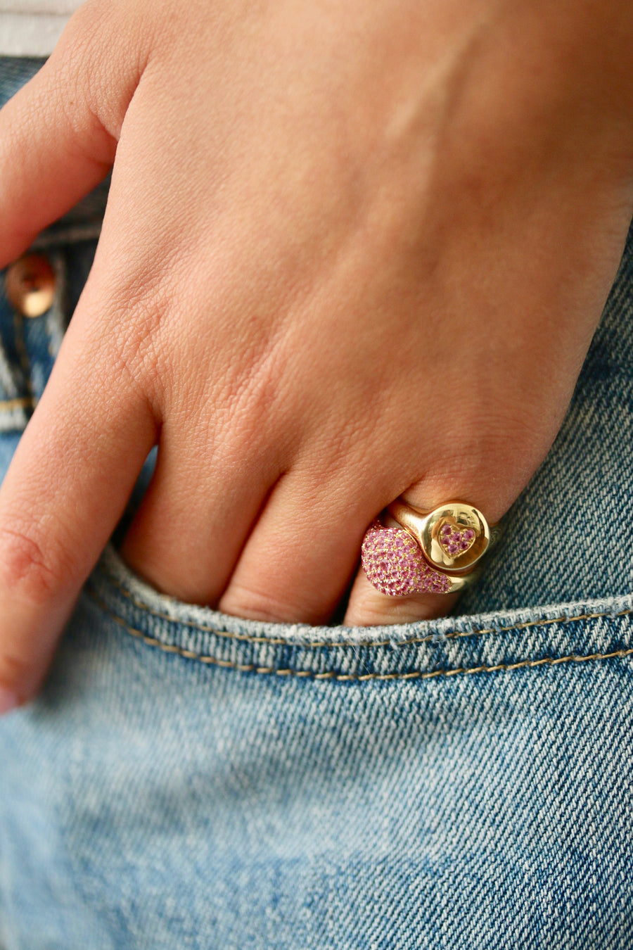 Pink Sapphire 'Sugar' Pinky Signet Ring in 18k Gold