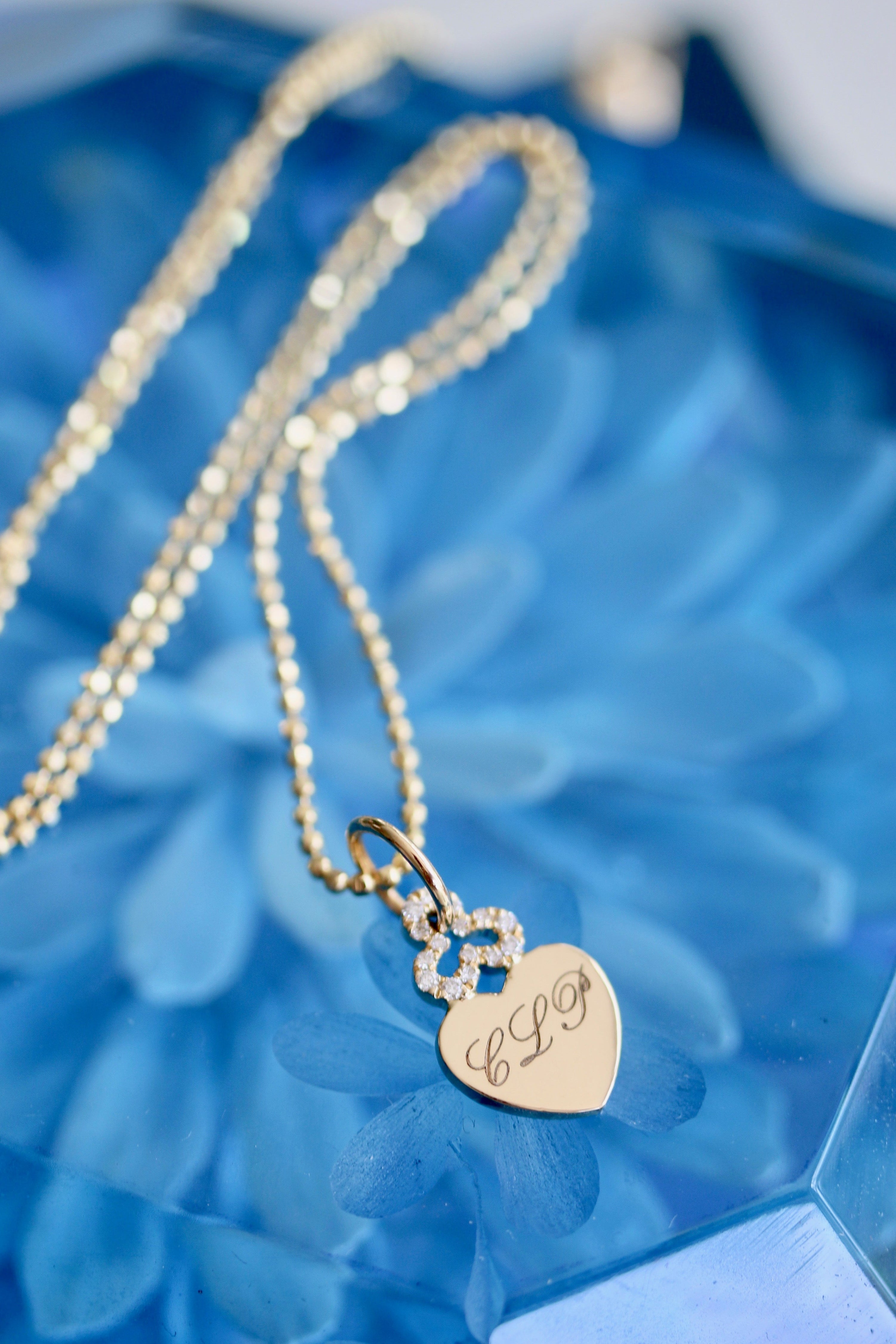 Mini Diamond 'Heart' Charm Pendant in 18k Gold 